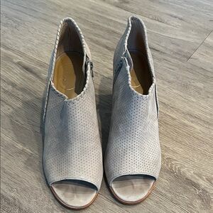 Jack Rogers Taupe Suede Open Toe High Heel Ankle Bootie Side Zip